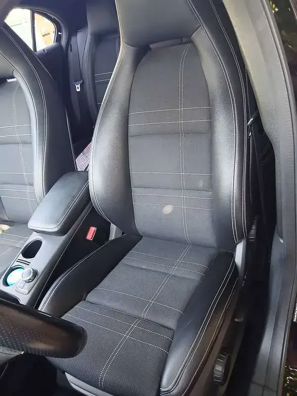Usata Mercedes A180 Business 109 CV (80 kW) 2017 Utilitaria