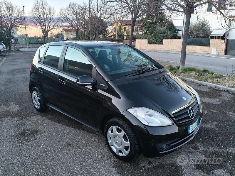 Usata Mercedes A160 95 CV (69 kW) 2011 Nero Berlina
