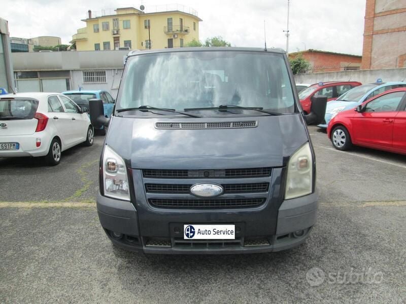 Grigio Usata 2010 Ford Transit S Furgone | 7400 € (Molto cara) - Immagine 1/4