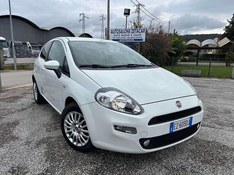 Usata Fiat Punto 75 CV (55 kW) 2015 Bianco Berlina