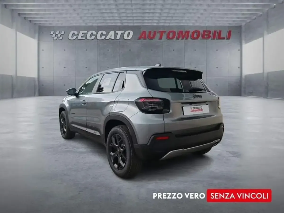 Nuova Jeep Avenger 100 CV (73 kW) 2026 Grigio SUV