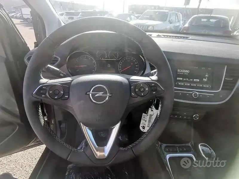 Usata Opel Crossland Edition 110 CV (80 kW) 2024 Nero SUV