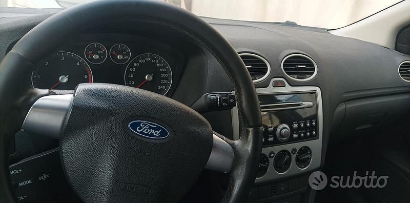 Usata Ford Focus 2007 Grigio Berlina