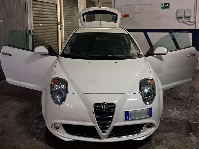 Usata Alfa Romeo MiTo Distinctive 84 CV (61 kW) 2013 Bianco Utilitaria