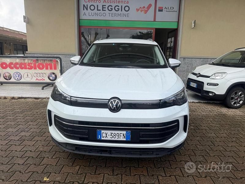 Usata VW Tiguan Edition 150 CV (110 kW) 2024 Bianco SUV