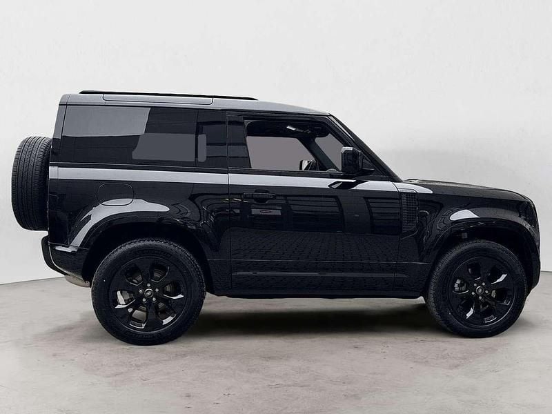 Usado Land Rover Defender SE Dynamic 200 HP (147 kW) 2025 Preto SUV