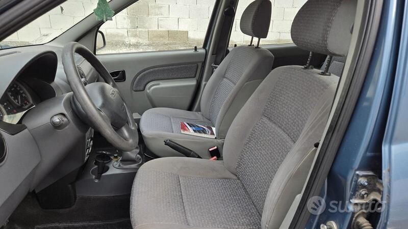 Usata Dacia Logan 75 CV (55 kW) 2008 Berlina