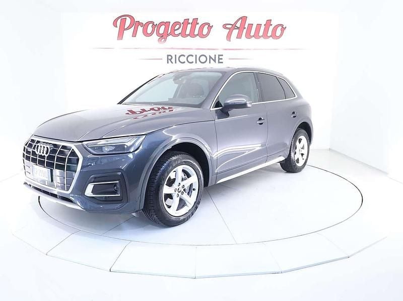 Usata Audi Q5 Advanced 204 CV (150 kW) 2023 Grigio manhattan metallizzato SUV