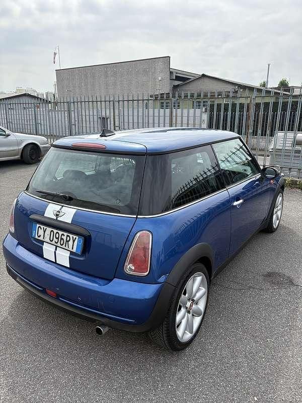 Usata Mini ONE 90 CV (66 kW) 2005 Utilitaria