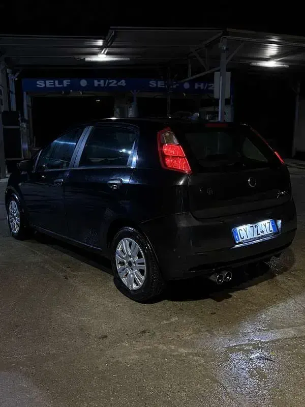 Usata Fiat Grande Punto Active 75 CV (55 kW) 2006 Utilitaria