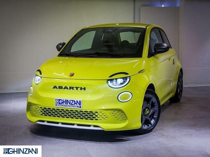 Nuova Abarth 500e 47 kW (64 CV) 2025 Acid green Utilitaria