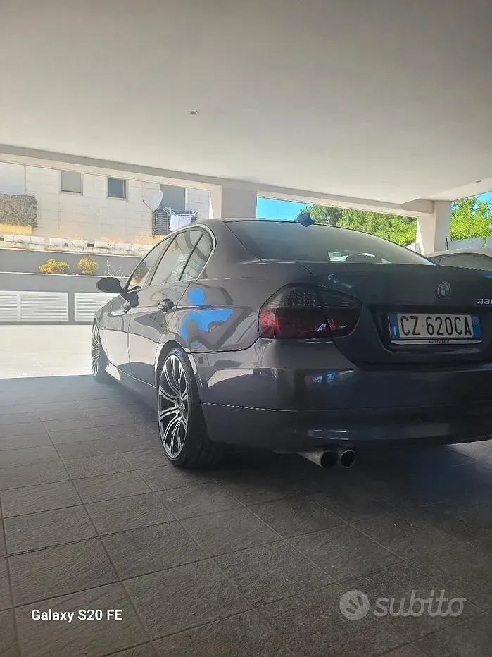 Usata BMW 330 M Sport 231 CV (169 kW) 2005 Grigio Berlina