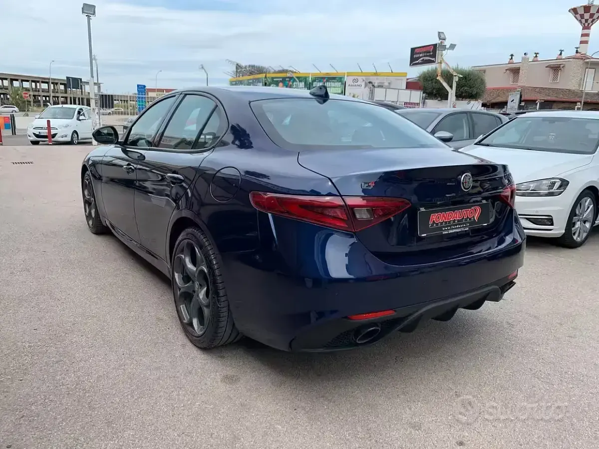 Usata Alfa Romeo Giulia Veloce 280 CV (205 kW) 2020 Blu/azzurro Berlina