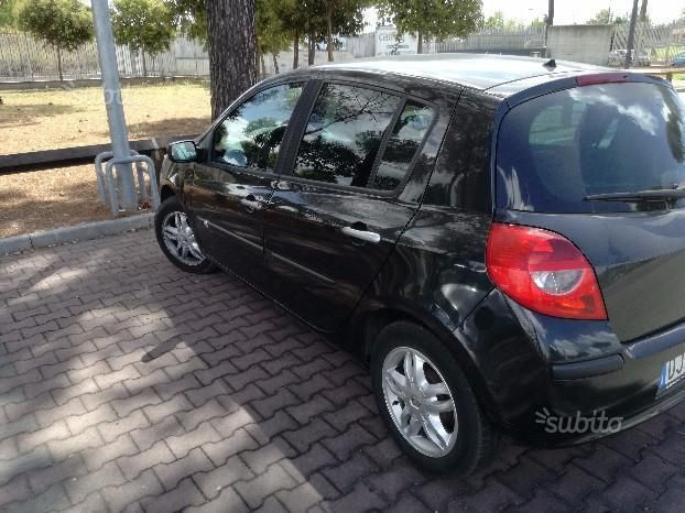 Venduto Renault Clio Cambio Automatico Auto Usate In Vendita