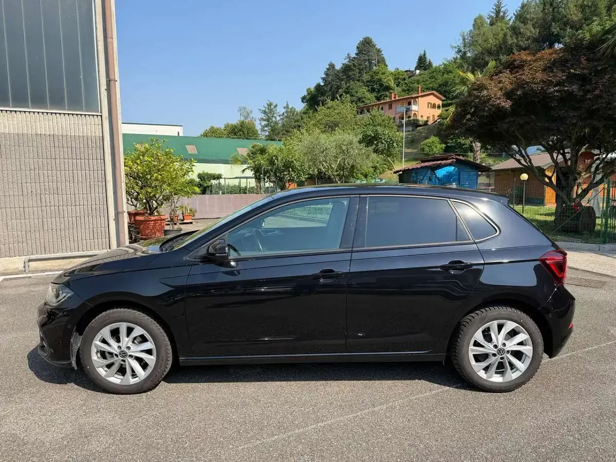 Usata VW Polo Style 95 CV (69 kW) 2022 Nero perla Utilitaria