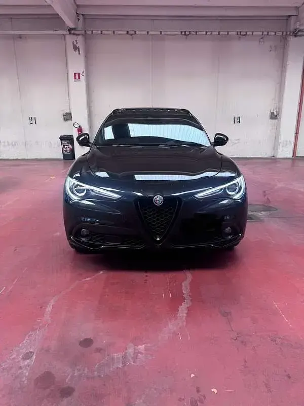 Usata Alfa Romeo Stelvio Veloce 209 CV (153 kW) 2020 SUV