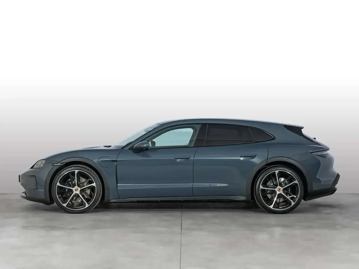 Nuova Porsche Taycan 4 Cross Turismo Cross Turismo 319 kW (435 CV) 2026 Pale blue Station wagon
