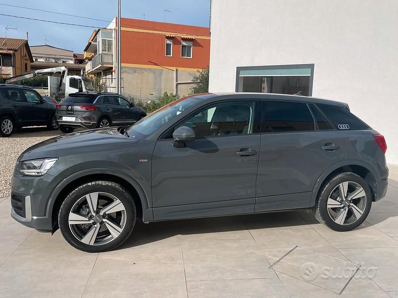 Usata Audi Q2 S-Line 115 CV (84 kW) 2018 Grigio SUV