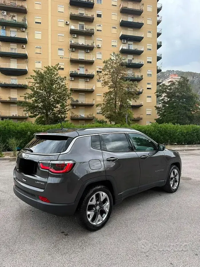 Usata Jeep Compass Limited 120 CV (88 kW) 2020 Grigio SUV