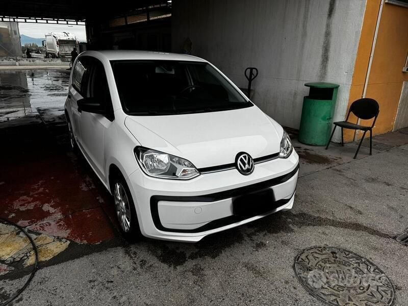 Bianco Usata 2017 VW up! Due volumi | 7000 € (Super prezzo) - Immagine 1/4