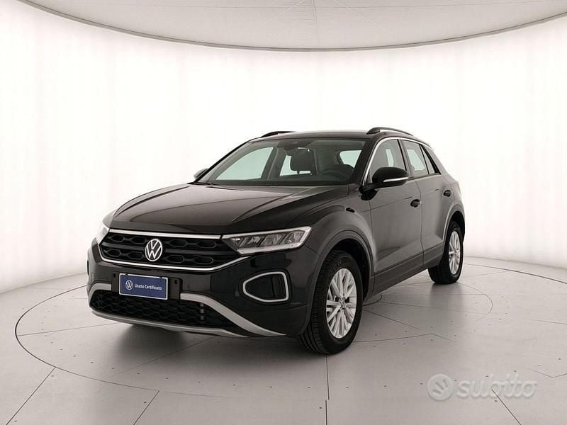 Nero Usata 2024 VW T-Roc Life SUV | 26.900 € (Buon prezzo) - Immagine 1/4