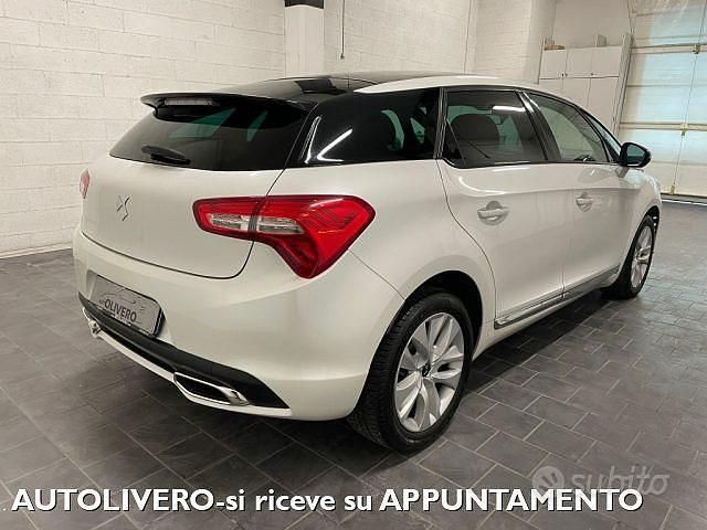 Usata DS Automobiles DS5 So Chic 181 CV (133 kW) 2016 Bianco Utilitaria