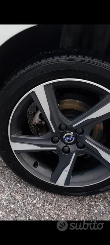 Usata Volvo V40 120 CV (88 kW) 2016 Bianco Station wagon