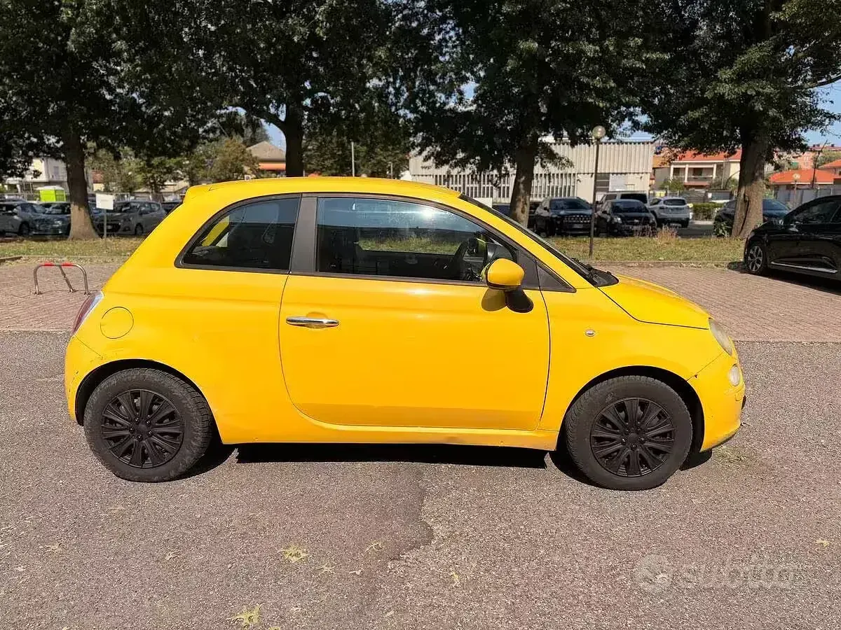 Usata Fiat 500 Lounge 69 CV (50 kW) 2008 Giallo Berlina