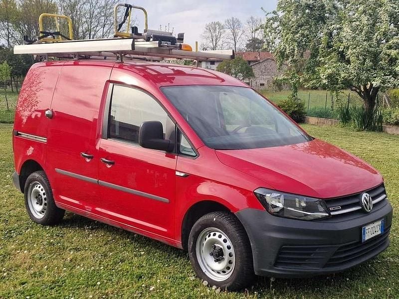 Usata VW Caddy 122 CV (89 kW) 2016 Rosso Monovolume