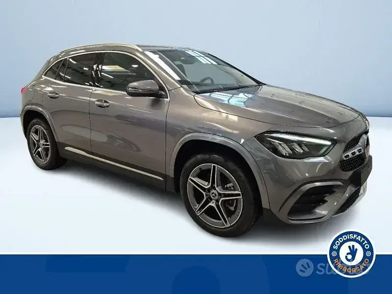 Nuova Mercedes GLA250 163 CV (119 kW) 2025 Grigio SUV