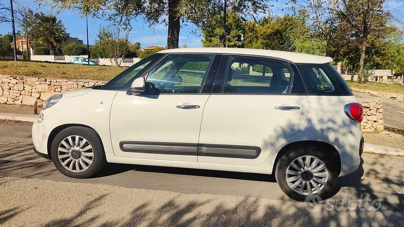 Usata 2015 Fiat 500L Urban Monovolume | 7300 € - Immagine 1/4