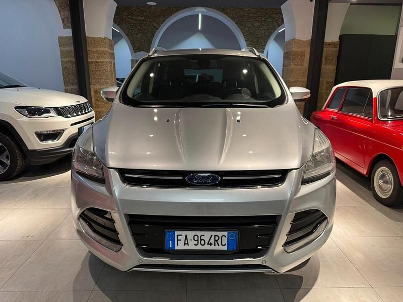 Usata Ford Kuga Titanium 120 CV (88 kW) 2015 Argento SUV