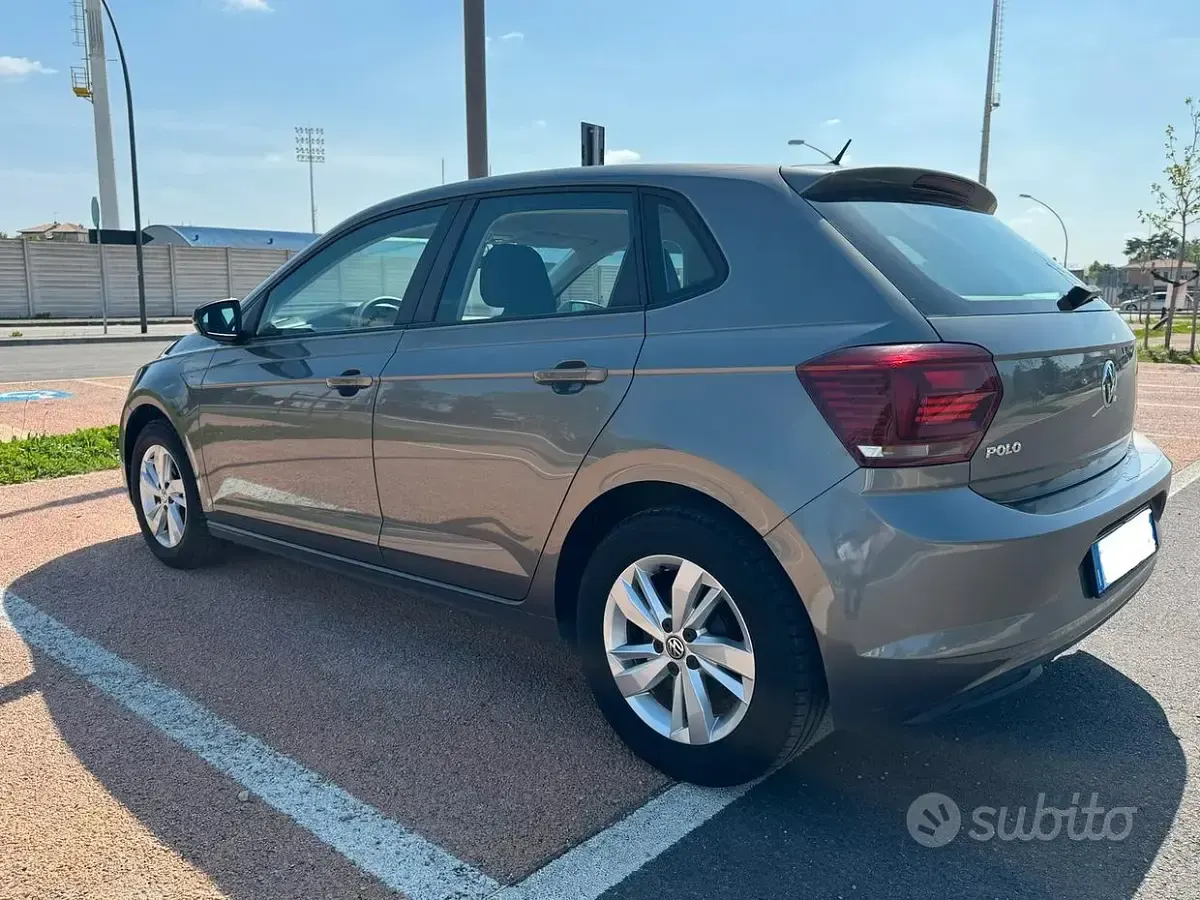 Usata VW Polo 90 CV (66 kW) 2019 Grigio Utilitaria