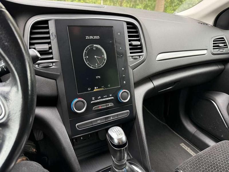 Usata Renault Mégane IV Zen 110 CV (80 kW) 2017 Grigio Berlina