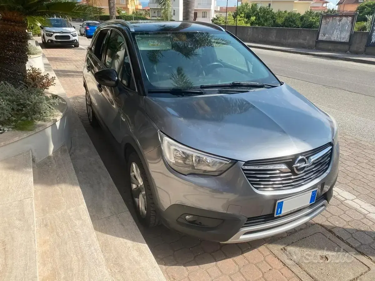 Usata Opel Crossland X Elegance 110 CV (80 kW) 2018 Grigio SUV