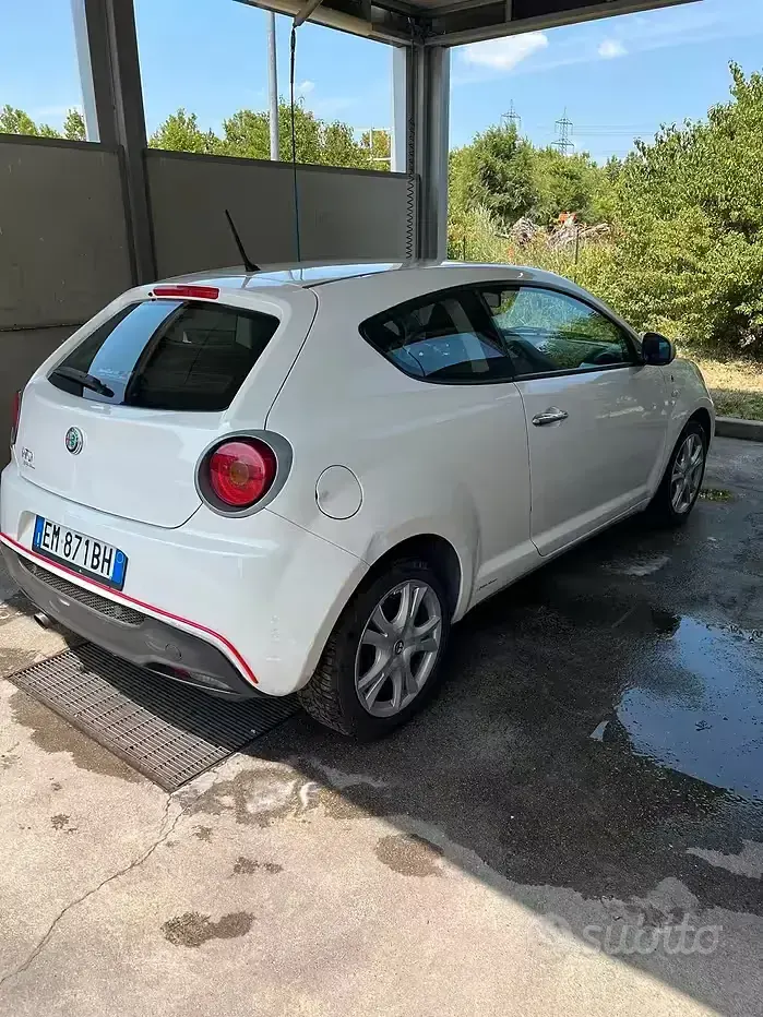 Usata Alfa Romeo MiTo 120 CV (88 kW) 2012 Bianco Utilitaria