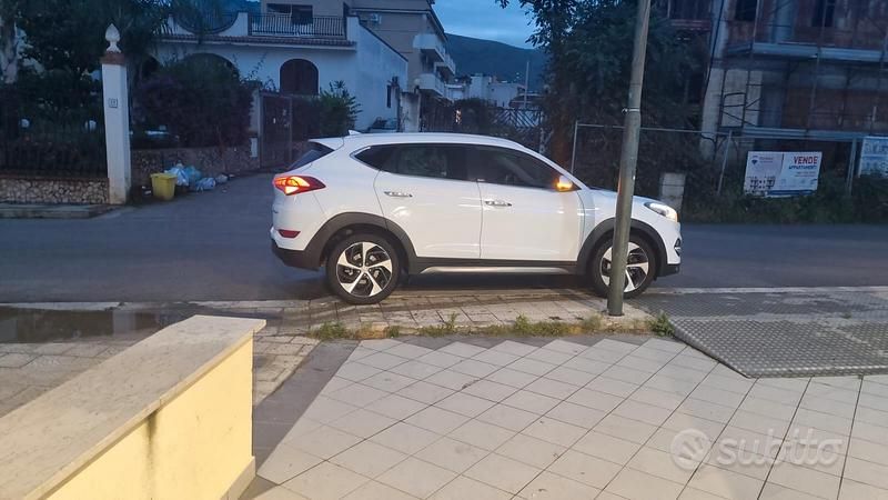 Usata Hyundai Tucson 2017 Bianco SUV