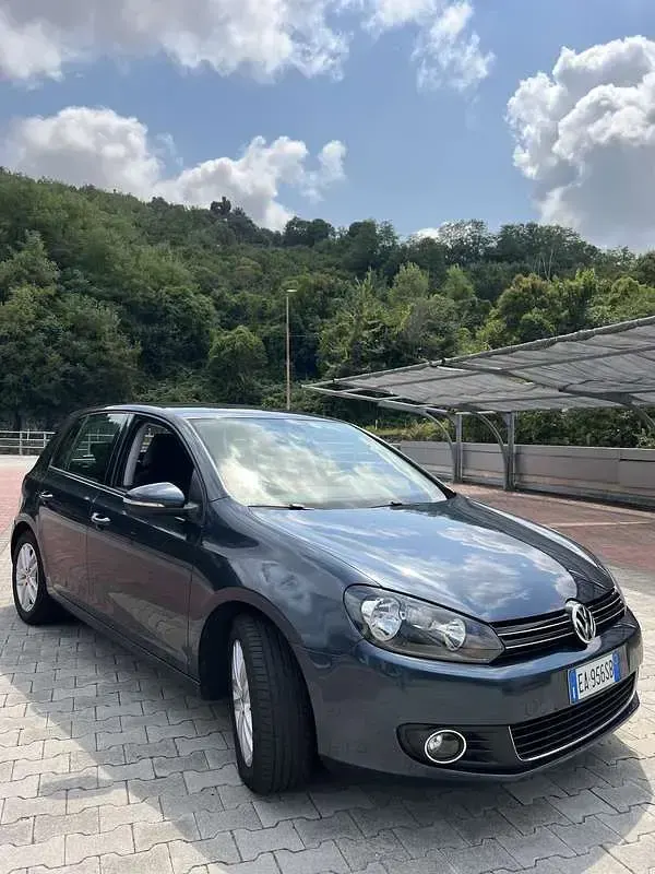 Usata VW Golf VII Highline 140 CV (102 kW) 2012 Berlina