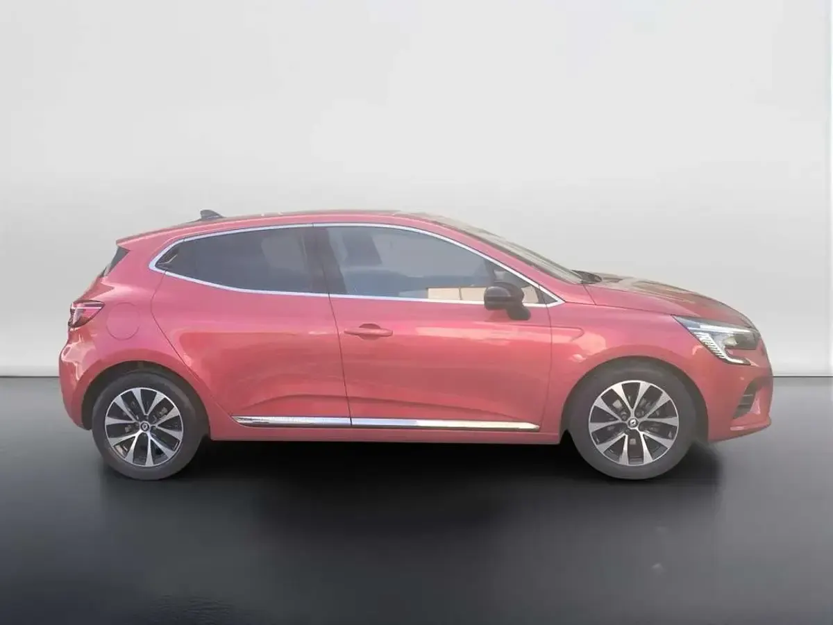 Usata Renault Clio V Intens 101 CV (74 kW) 2023 Rosso Berlina