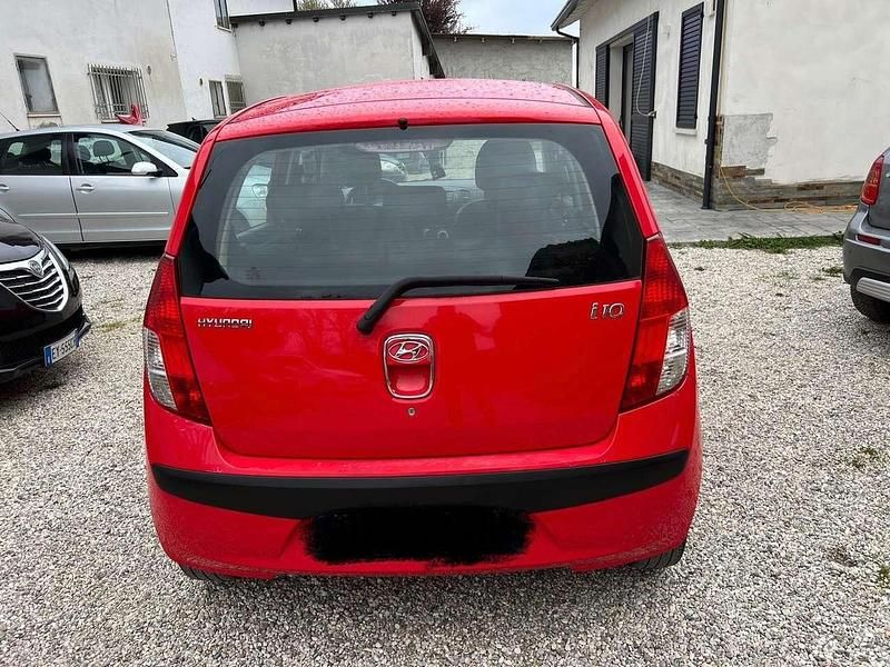 Usata Hyundai i10 Active 64 CV (47 kW) 2009 Rosso Utilitaria