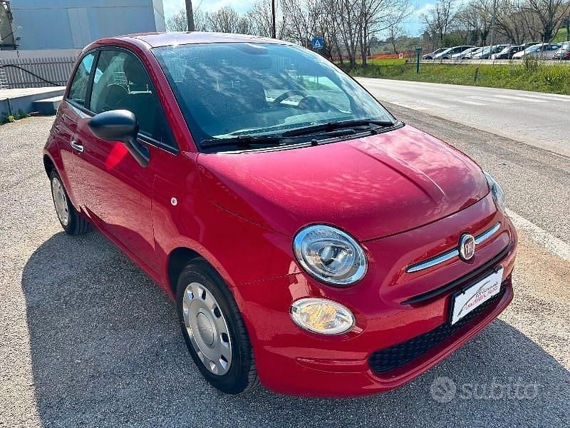 Usata Fiat 500 69 CV (50 kW) 2023 Rosso Utilitaria