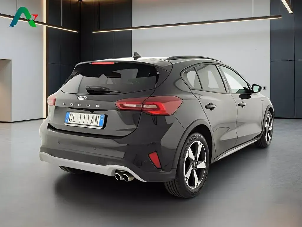 Usata Ford Focus Active 120 CV (88 kW) 2022 Nero SUV