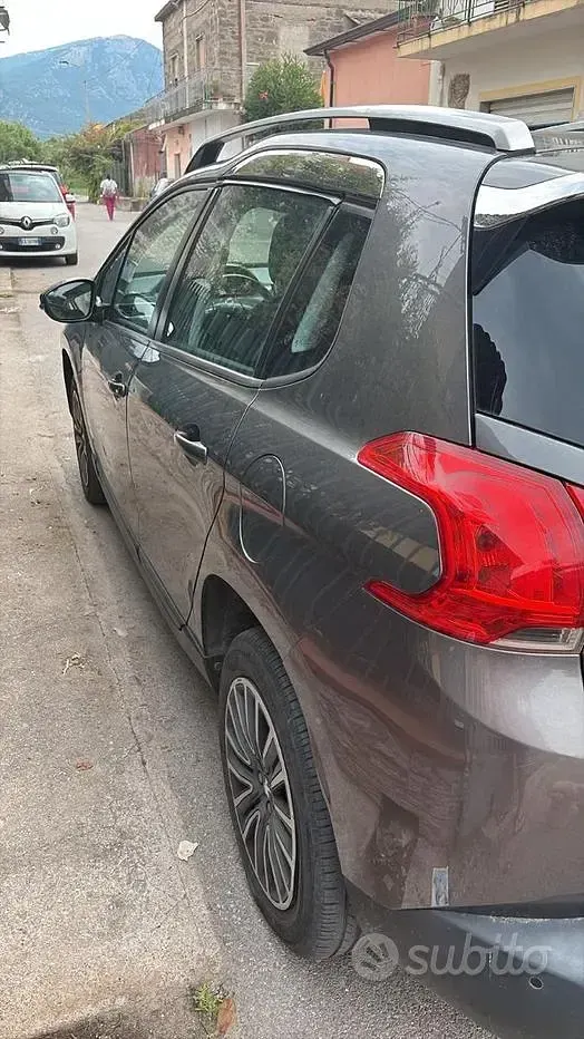 Usata Peugeot 2008 S 92 CV (67 kW) 2015 Grigio SUV