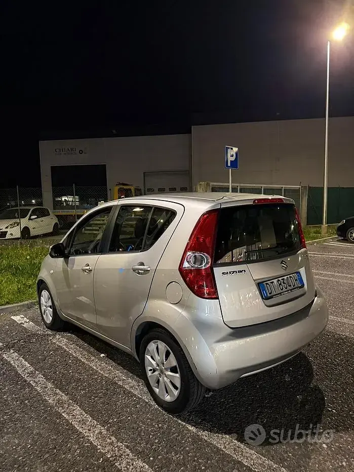 Usata Suzuki Splash 65 CV (47 kW) 2009 Grigio Utilitaria