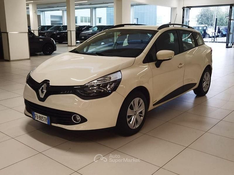 Beige Usata 2015 Renault Clio IV Life Tre volumi | 7500 € (Buon prezzo) - Immagine 1/4