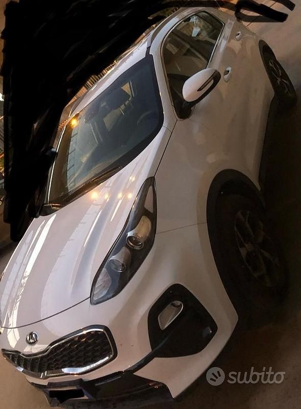 Usata Kia Sportage Style 116 CV (85 kW) 2020 Bianco SUV