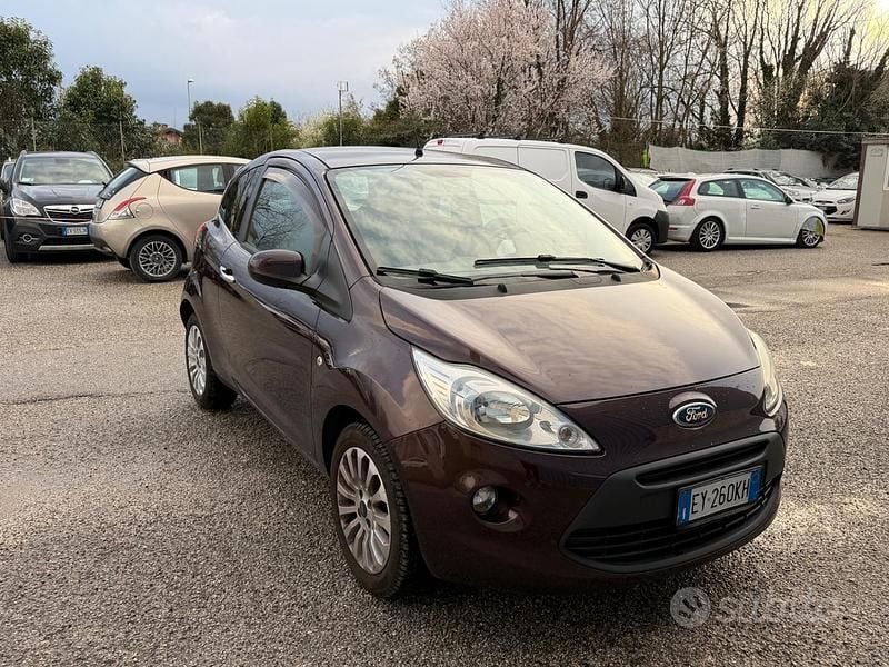Usata Ford Ka Titanium 69 CV (50 kW) 2015 Beige Berlina