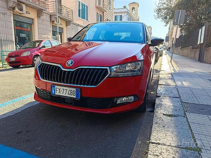 Rosso Usata 2019 Skoda Fabia Due volumi | 8000 € (Super prezzo) - Immagine 1/4