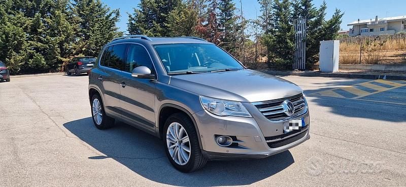 Usata VW Tiguan 170 CV (125 kW) 2008 Grigio SUV
