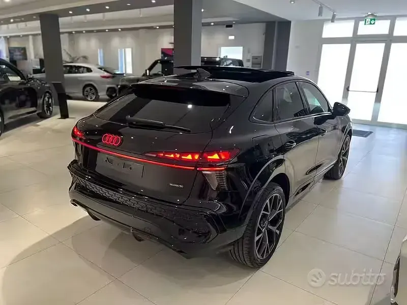 Nuova Audi Q3 Sportback S-Line 150 CV (110 kW) 2026 Nero SUV